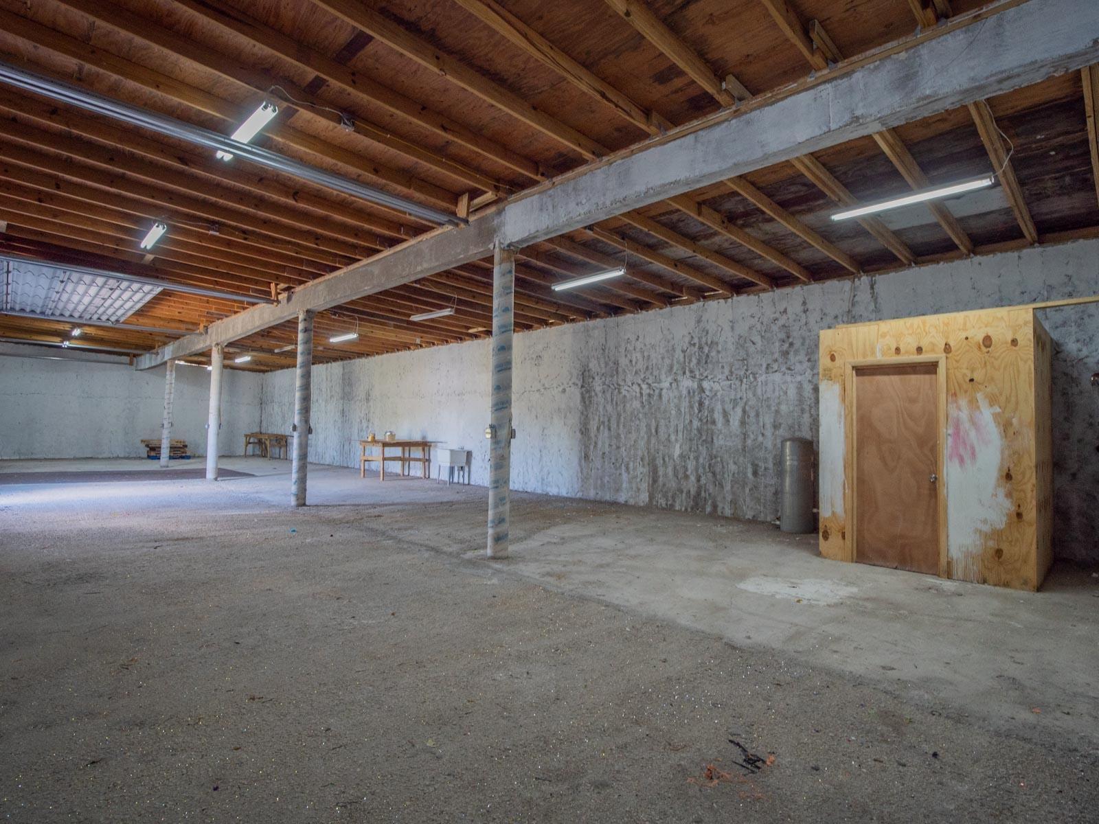 WAREHOUSE FACILITY ON GLADSTONE ROAD