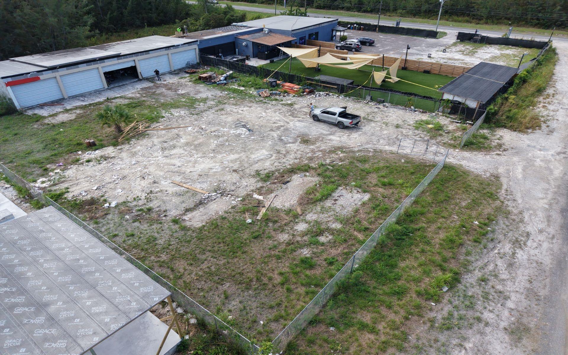VACANT LOT RENTAL ON GLADSTONE ROAD