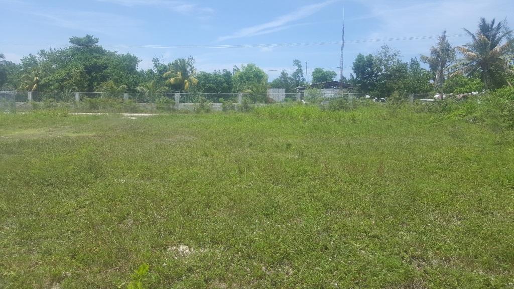 VACANT LOT RENTAL ON GLADSTONE ROAD