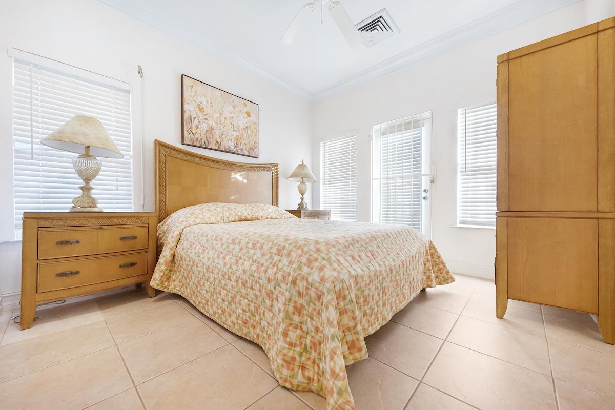 OCEAN CLIFF CONDO Unit: 2A