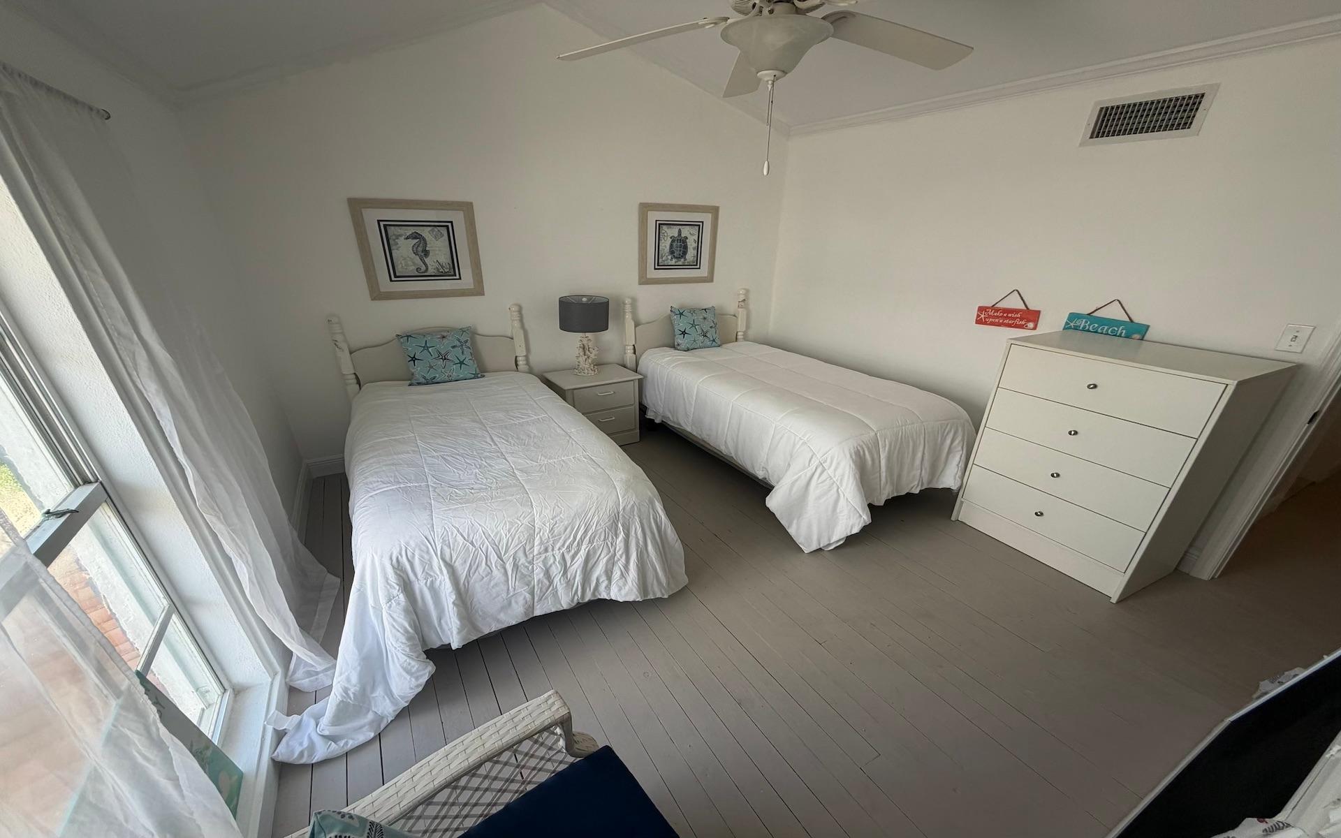 DELAPORTE POINTE Unit: 5