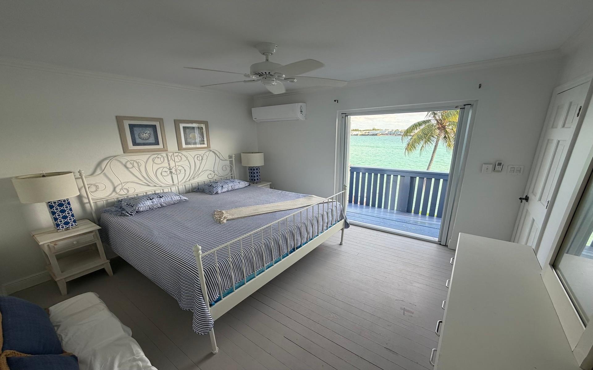 DELAPORTE POINTE Unit: 5