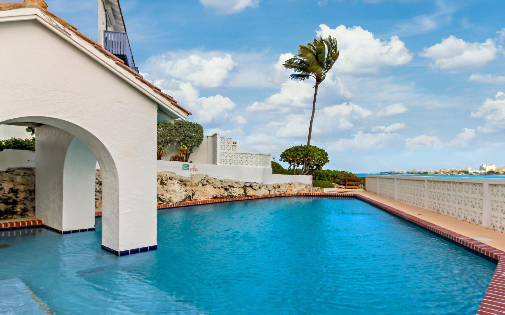 DELAPORTE POINTE Unit: 5