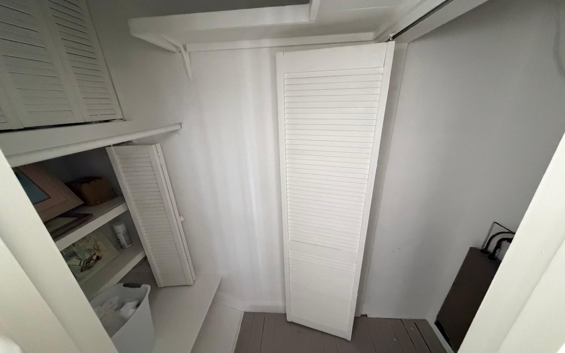 DELAPORTE POINTE Unit: 5