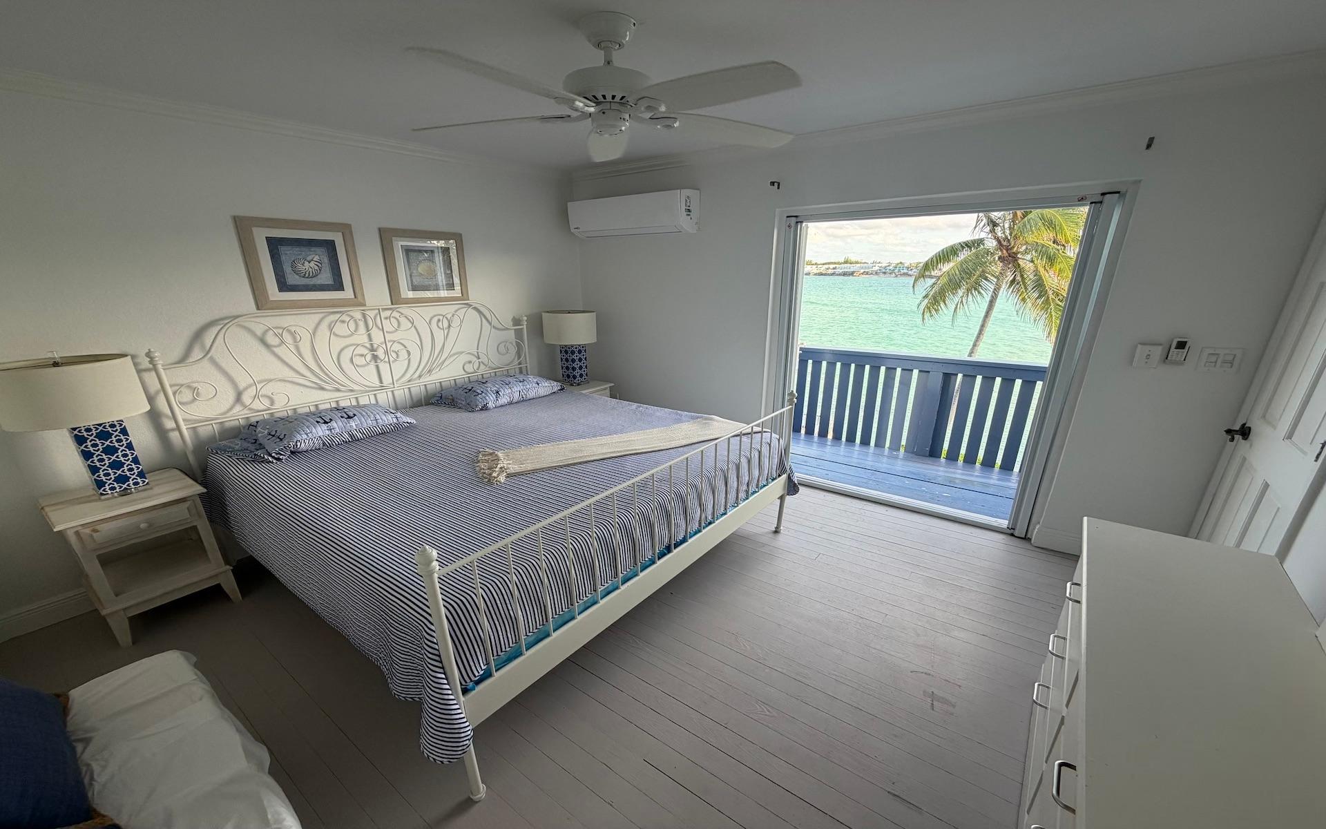 DELAPORTE POINTE Unit: 5