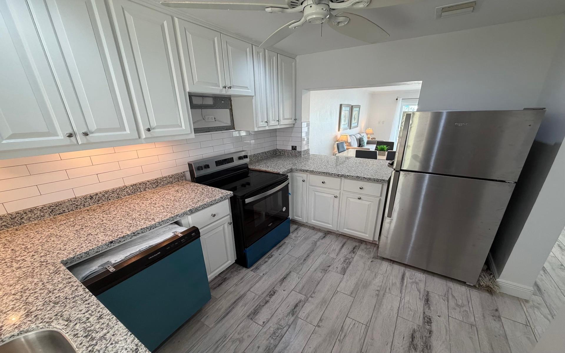 DELAPORTE POINTE Unit: 5