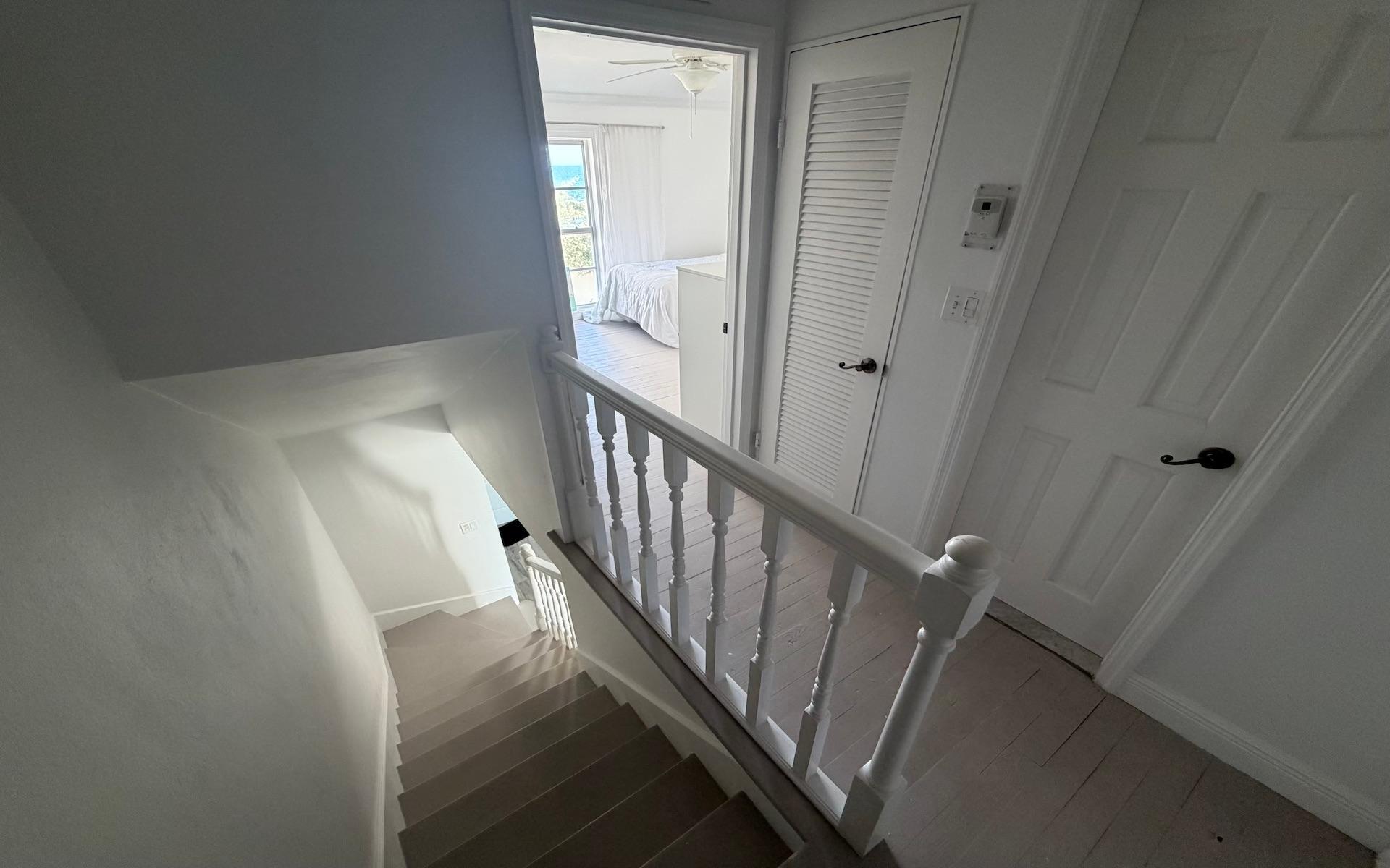 DELAPORTE POINTE Unit: 5