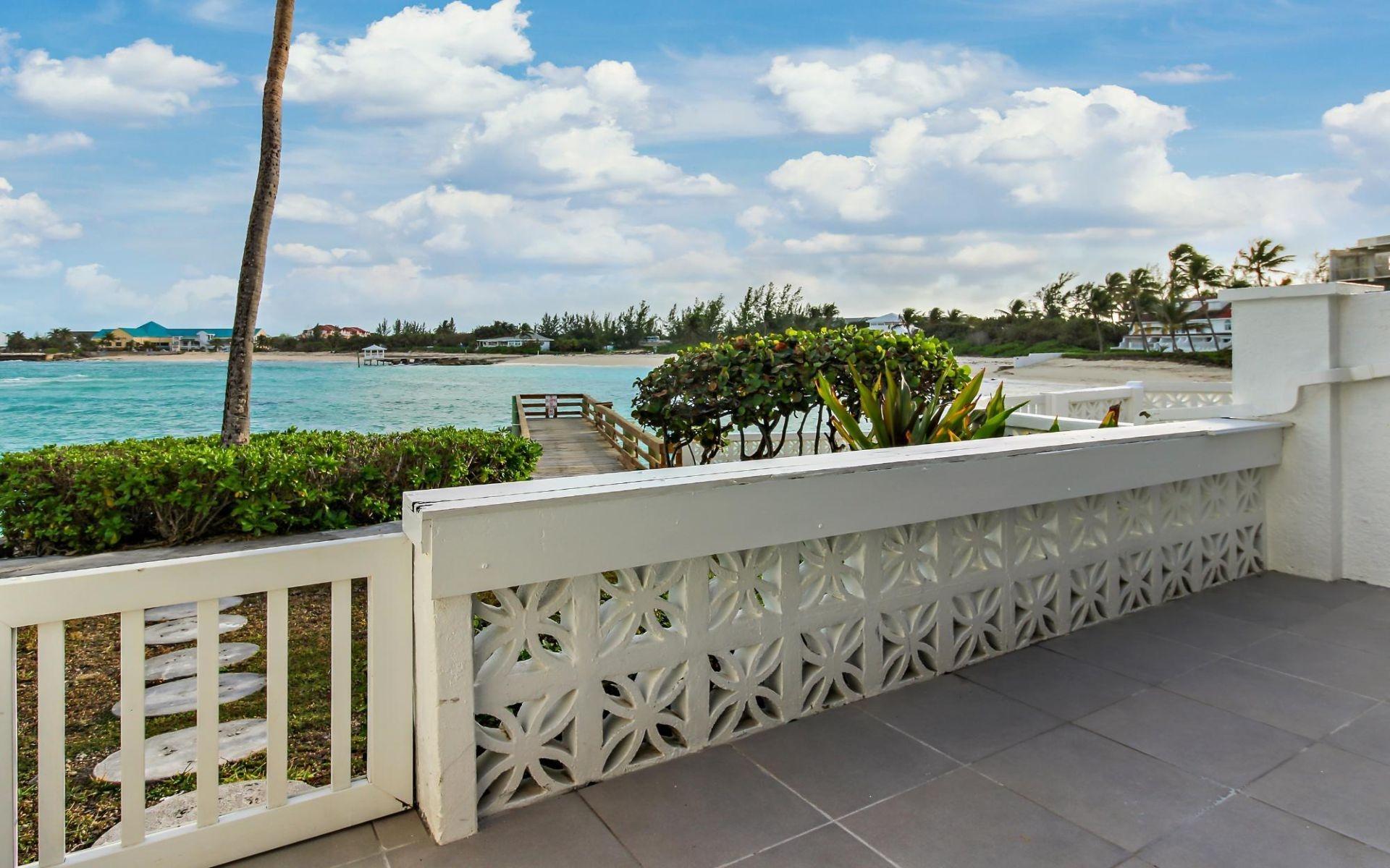 DELAPORTE POINTE Unit: 5