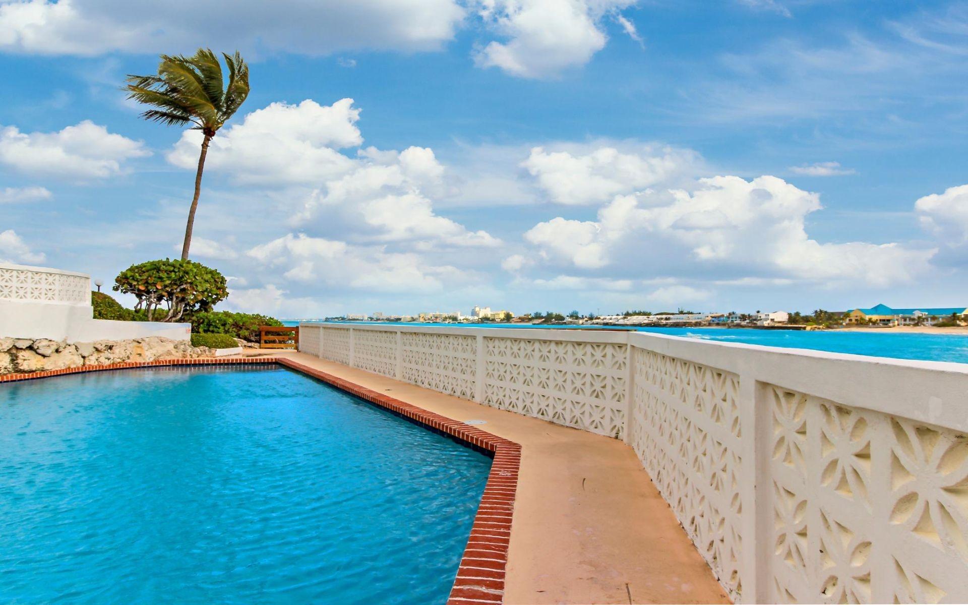 DELAPORTE POINTE Unit: 5