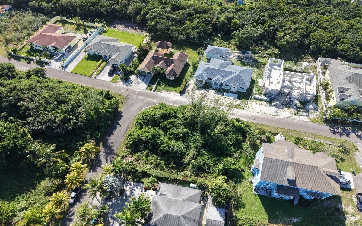 42 JACARANDA, NASSAU, BAH