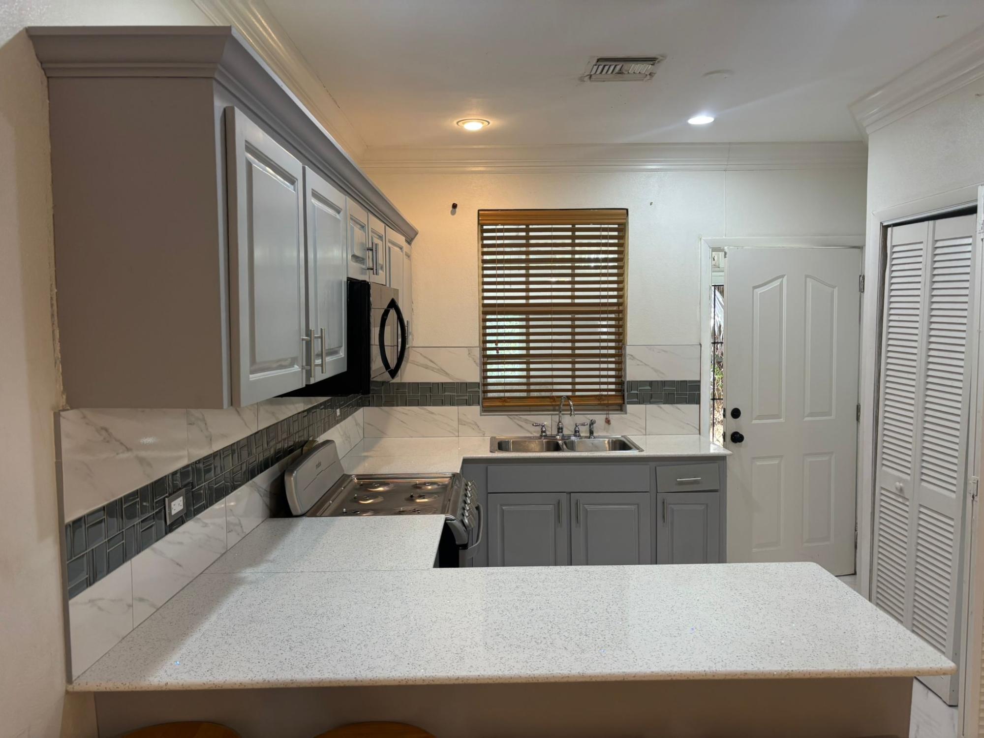 ATLANTIC DRIVE Unit: 5