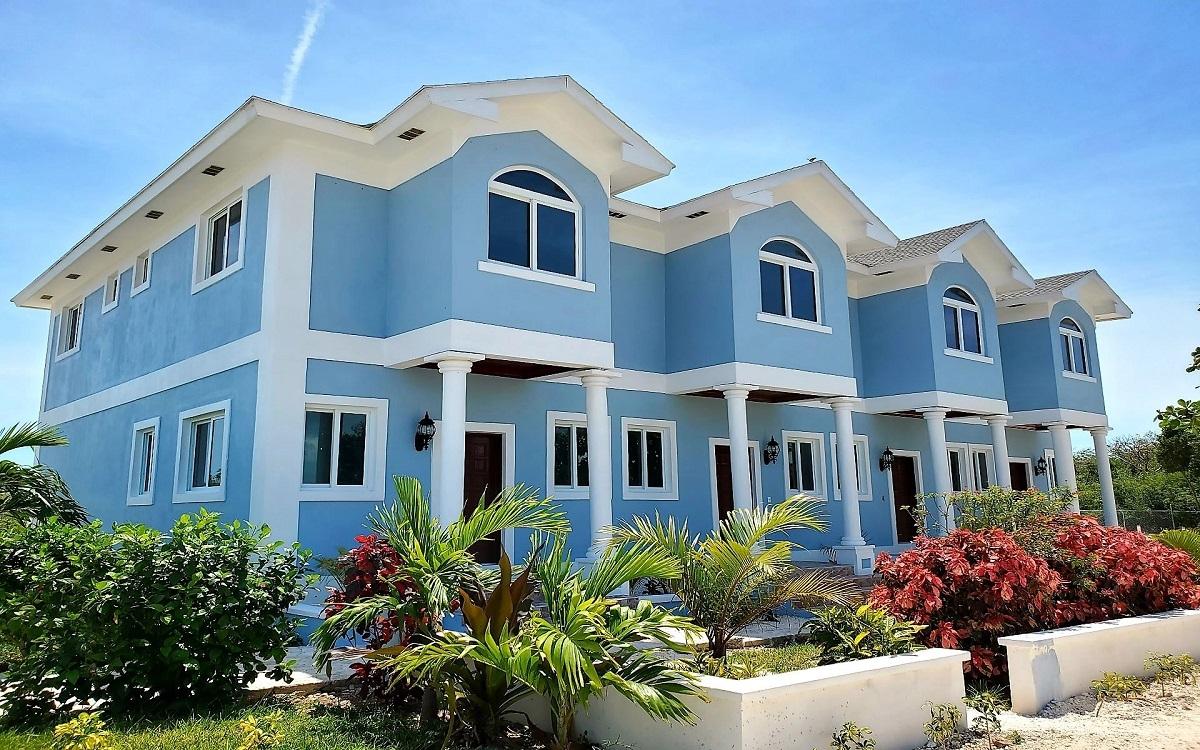 TWYNAM TOWNHOUSE Unit: 1