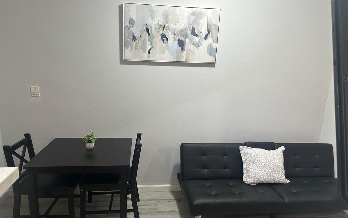 VENICE BAY RENTAL