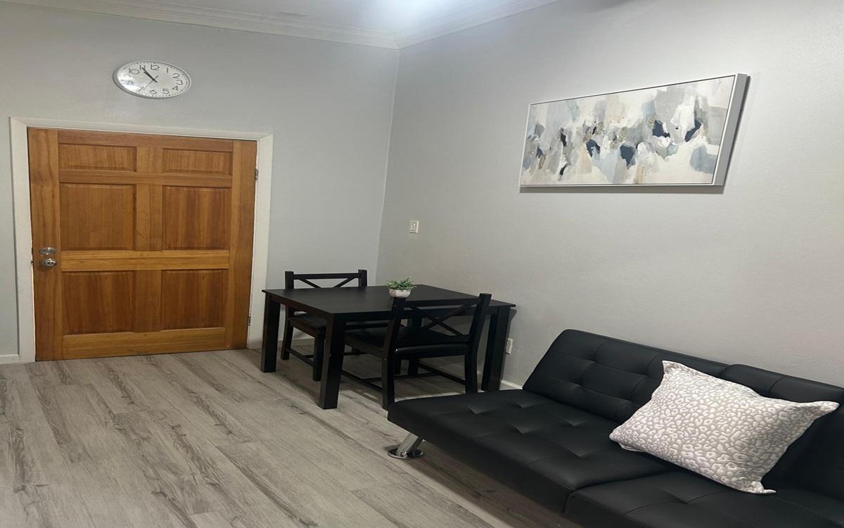 VENICE BAY RENTAL
