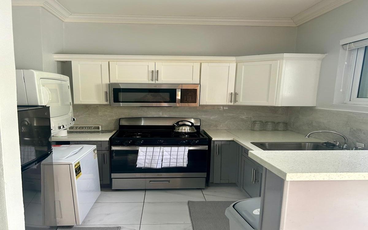 VENICE BAY RENTAL