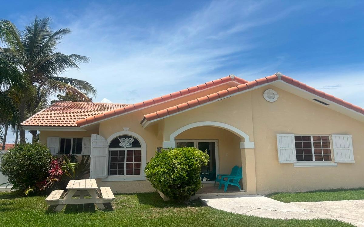 AQUAMARINE CLOSE EAST Unit: 227