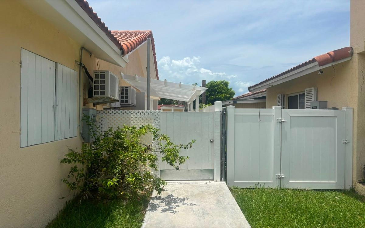 AQUAMARINE CLOSE EAST Unit: 227