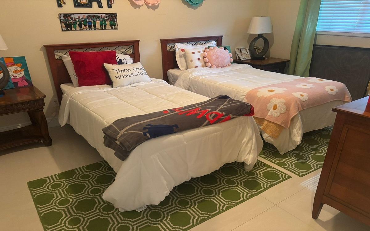 VENETIAN WEST Unit: 1605