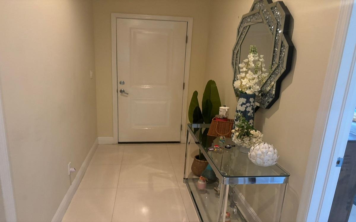 VENETIAN WEST Unit: 1605