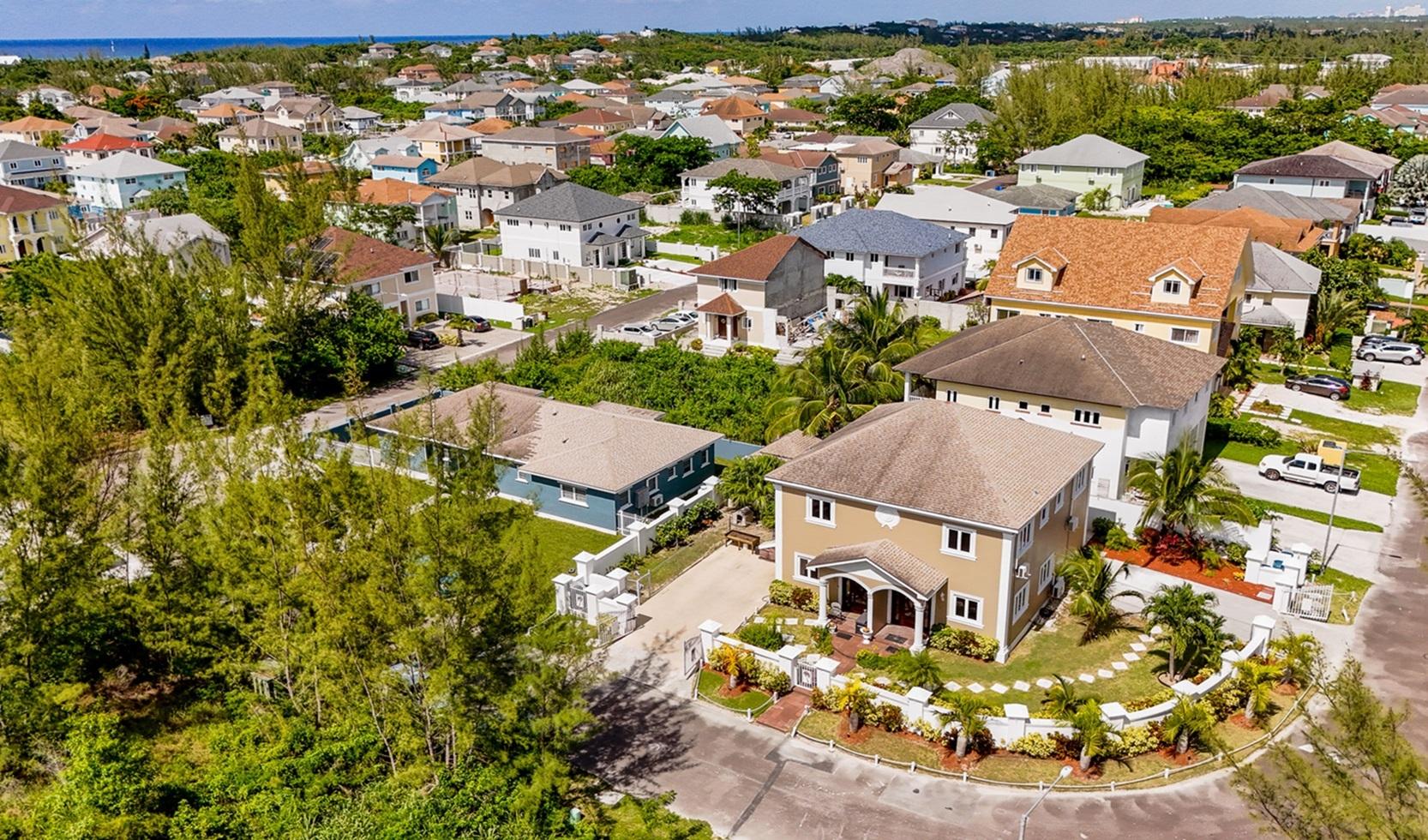 WEST WINDS KINGFISH RD Unit: 70A & 70B
