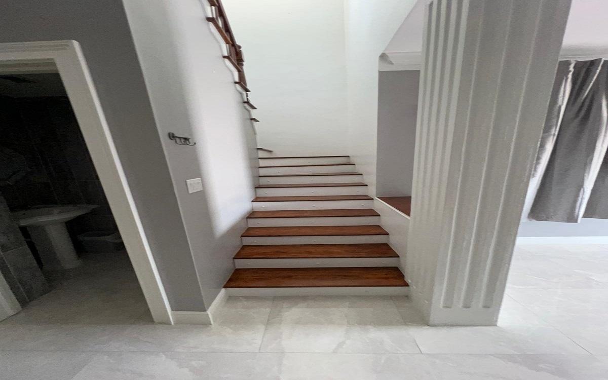 DEVONSHIRE RENTAL Unit: B