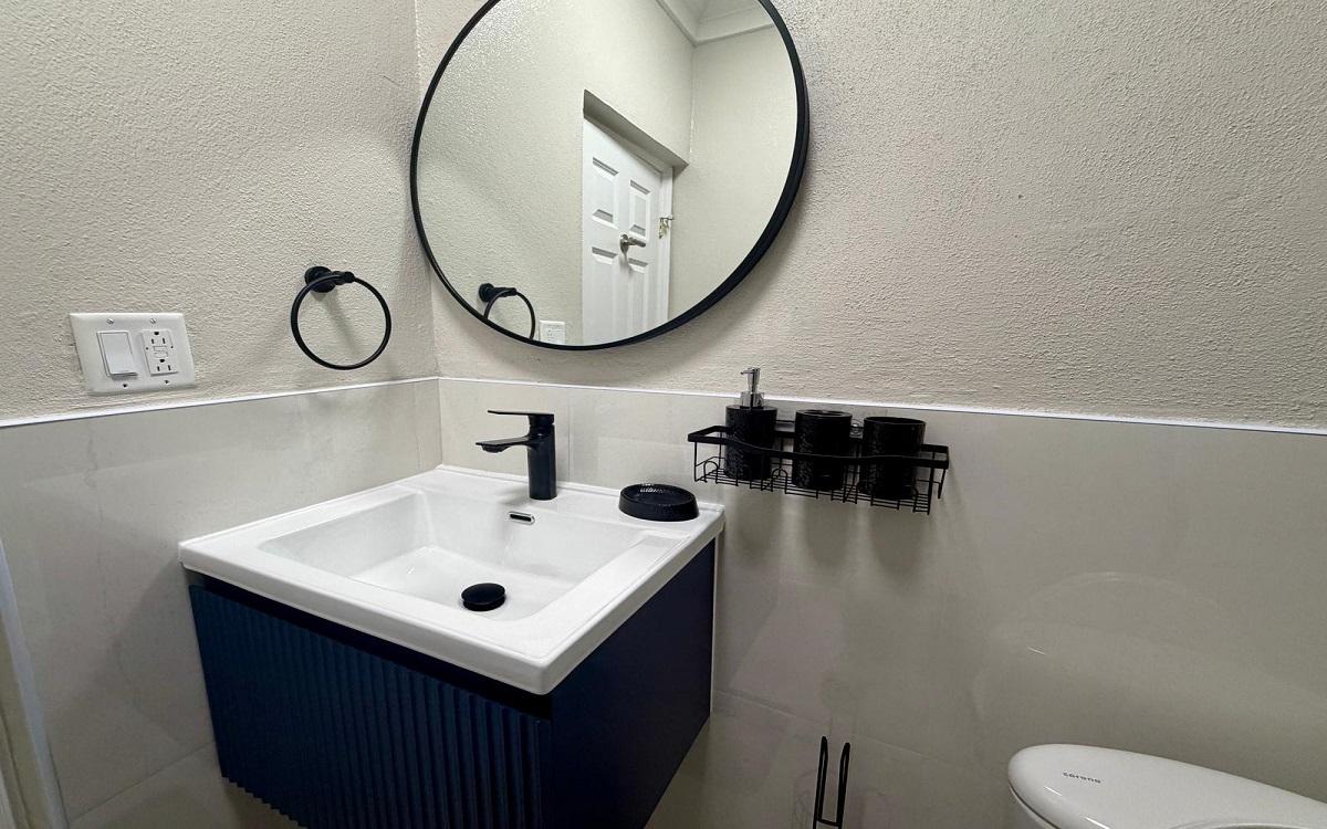 STAPLEDON GARDENS RENTAL Unit: 1