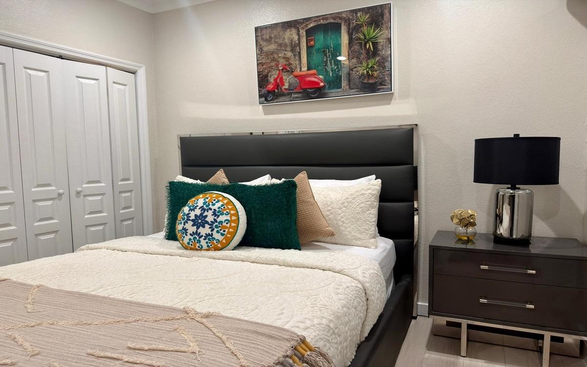 STAPLEDON GARDENS RENTAL Unit: 1