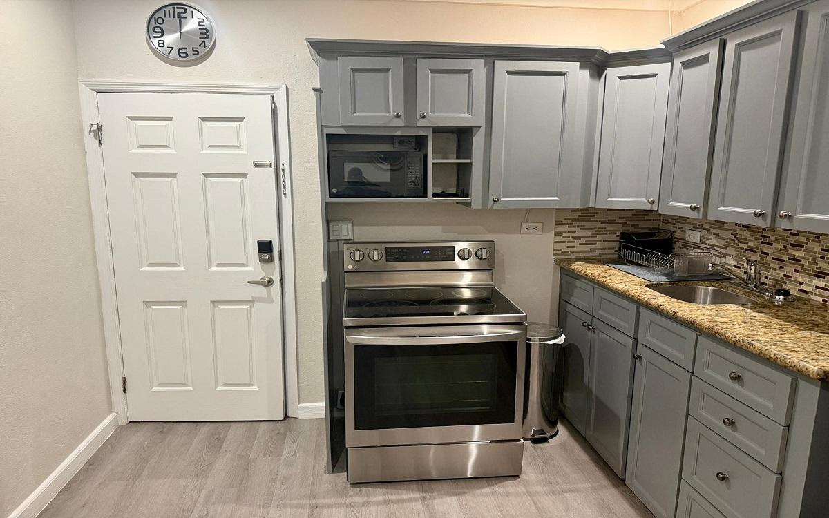 STAPLEDON GARDENS RENTAL Unit: 1