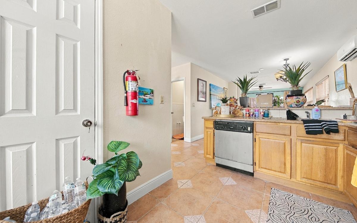 28 SEAGULL LANE