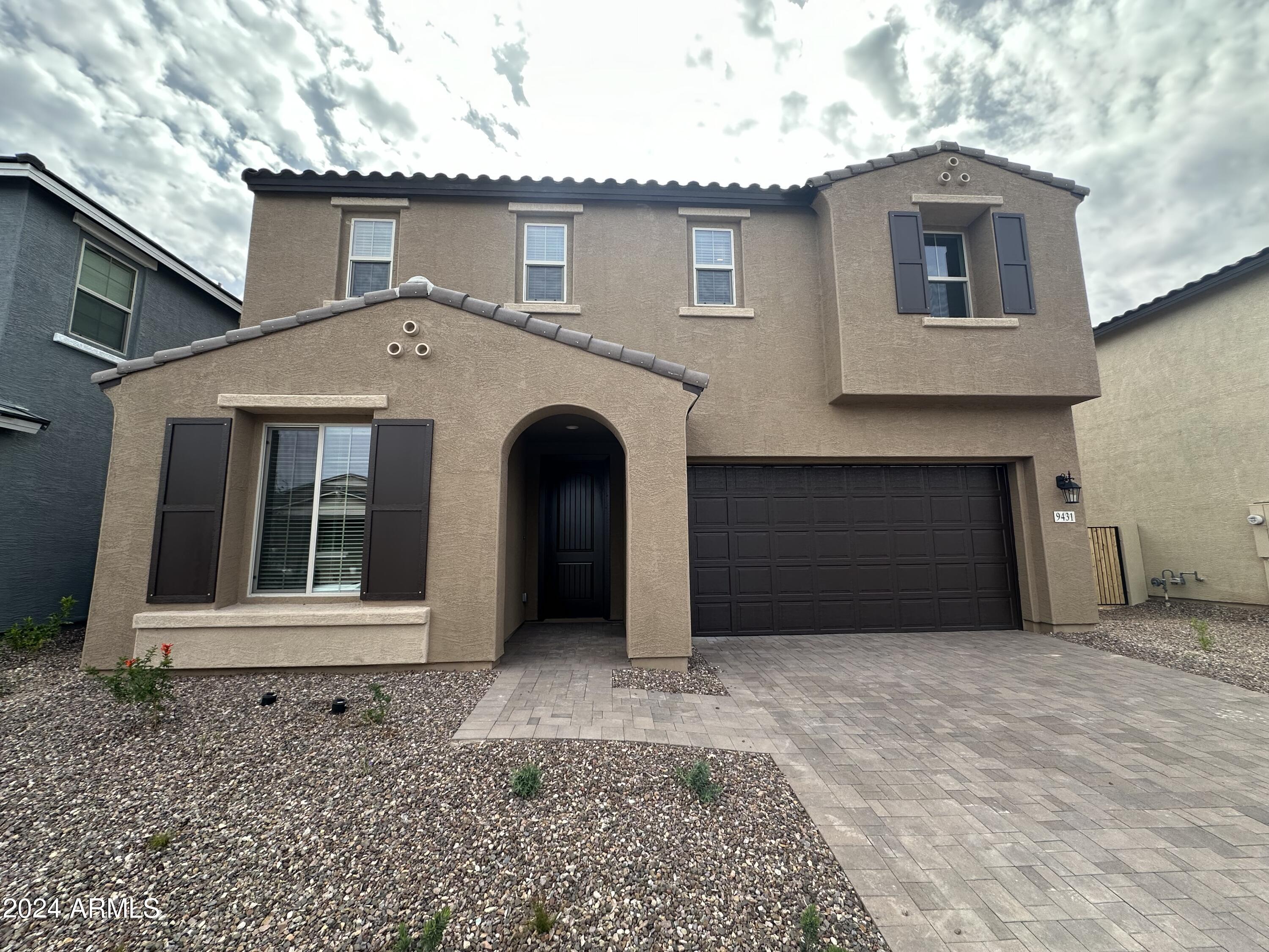 9431 E SECTOR Drive