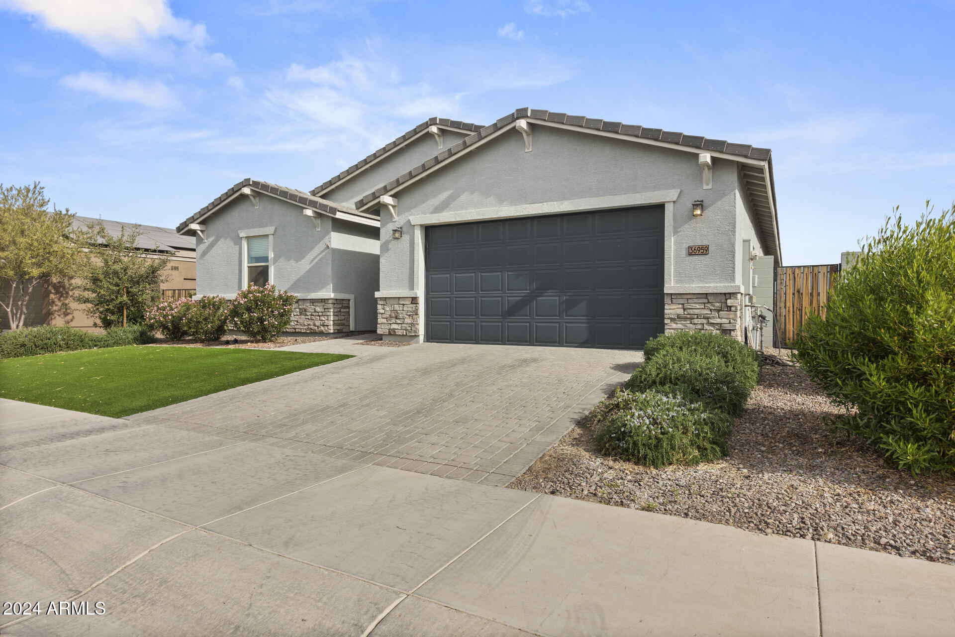 36959 N CAMARILLO Drive
