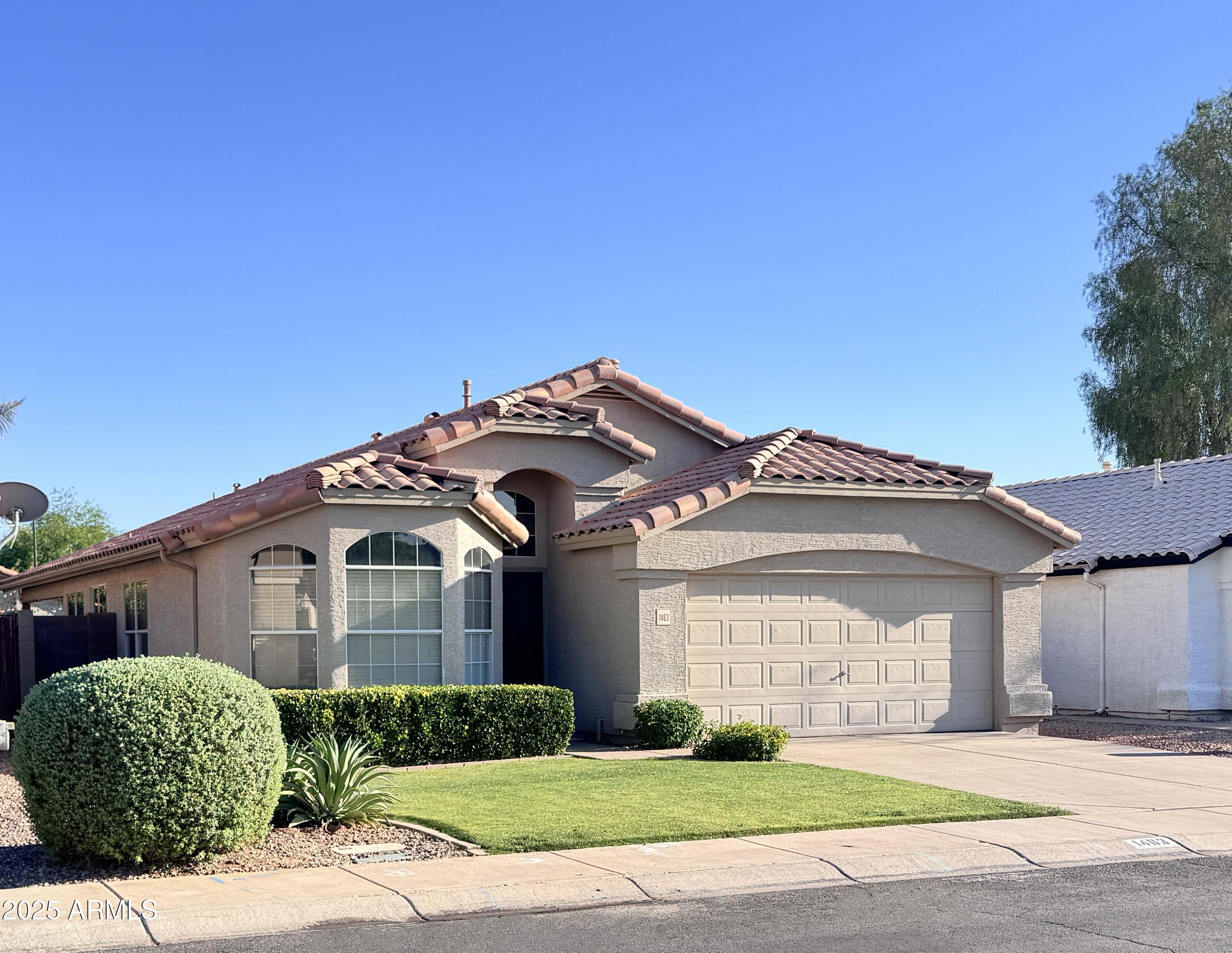 1463 E SILVER CREEK Road