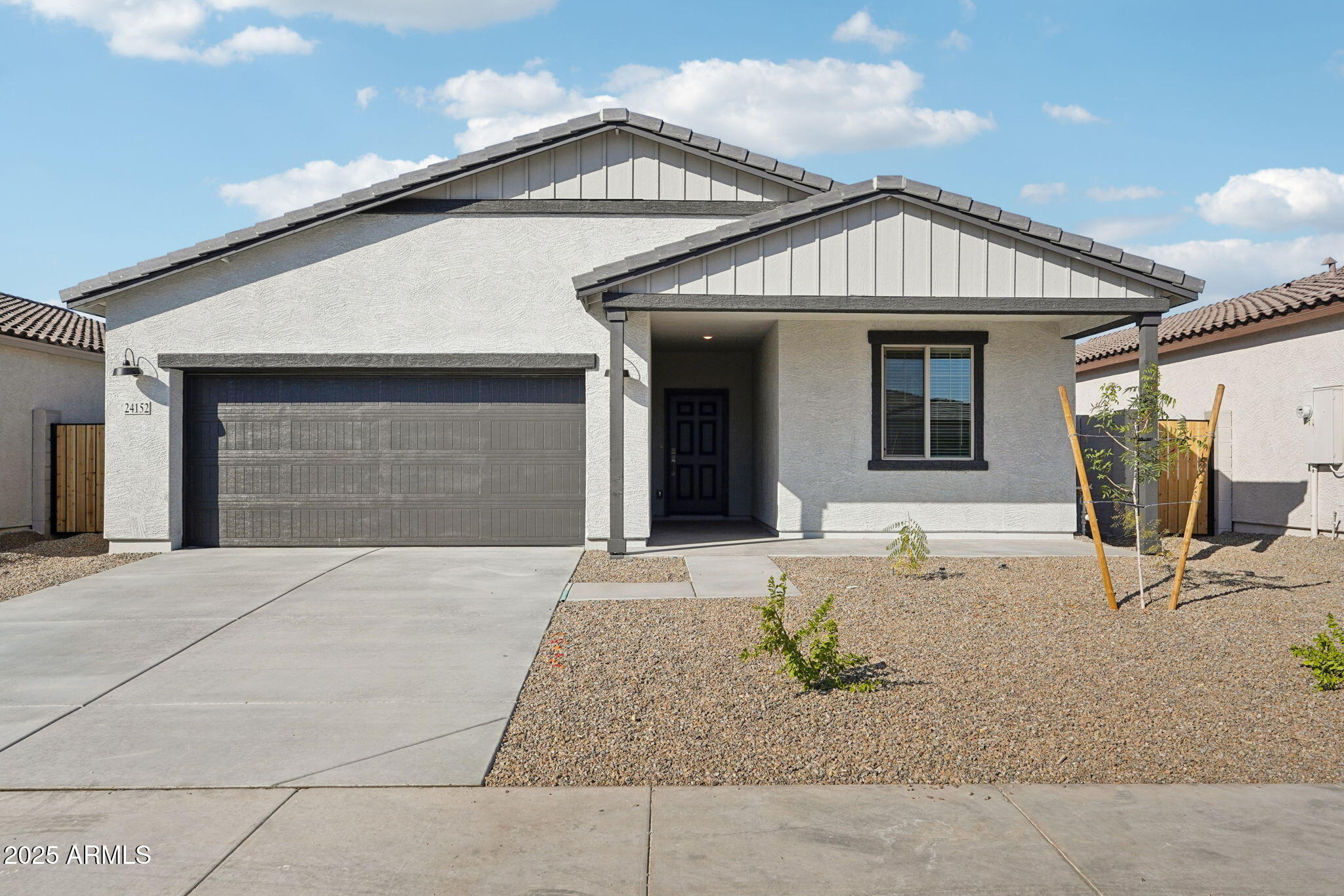 24152 W BOWKER Street