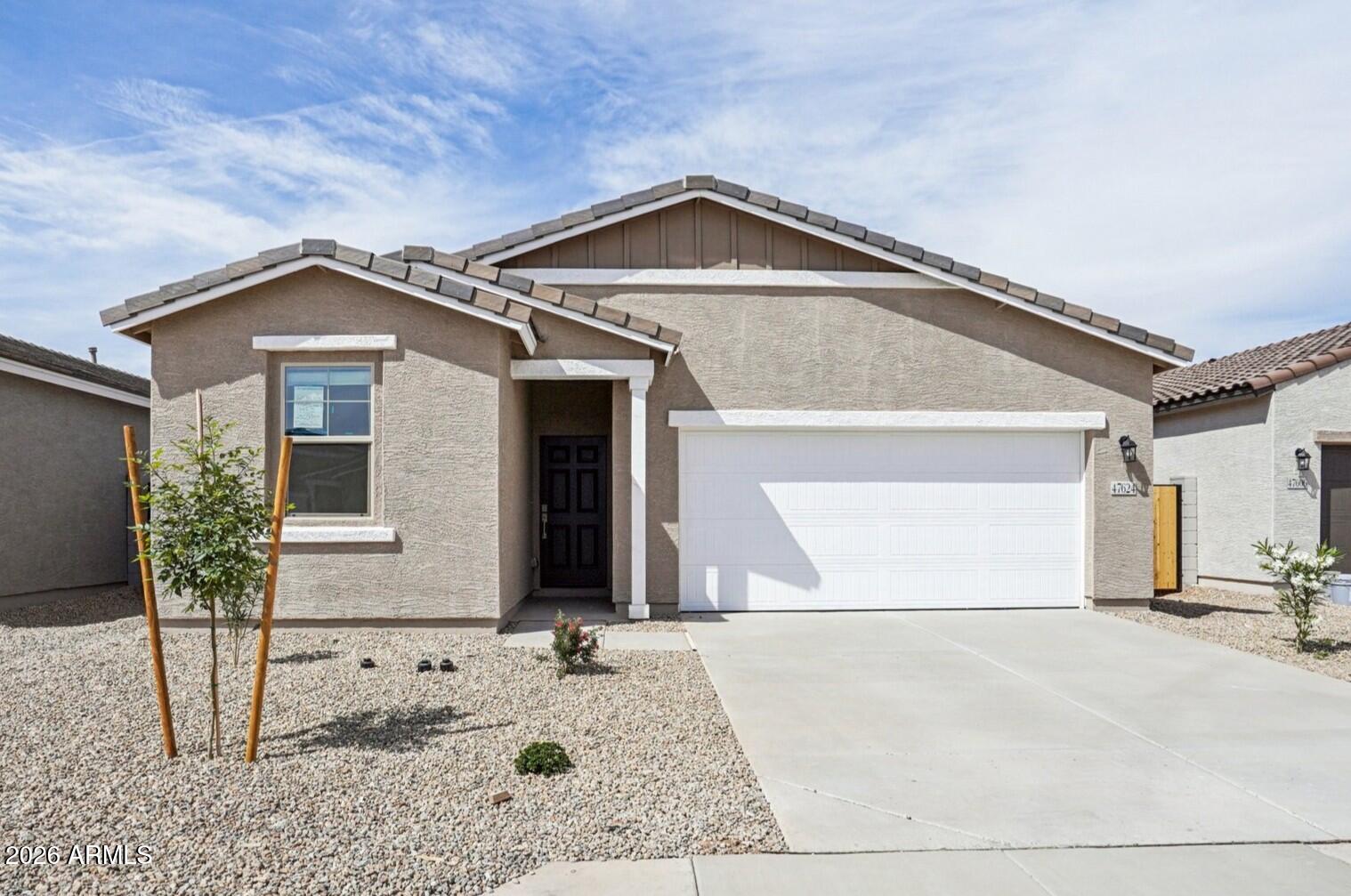 47624 W KENNER Drive