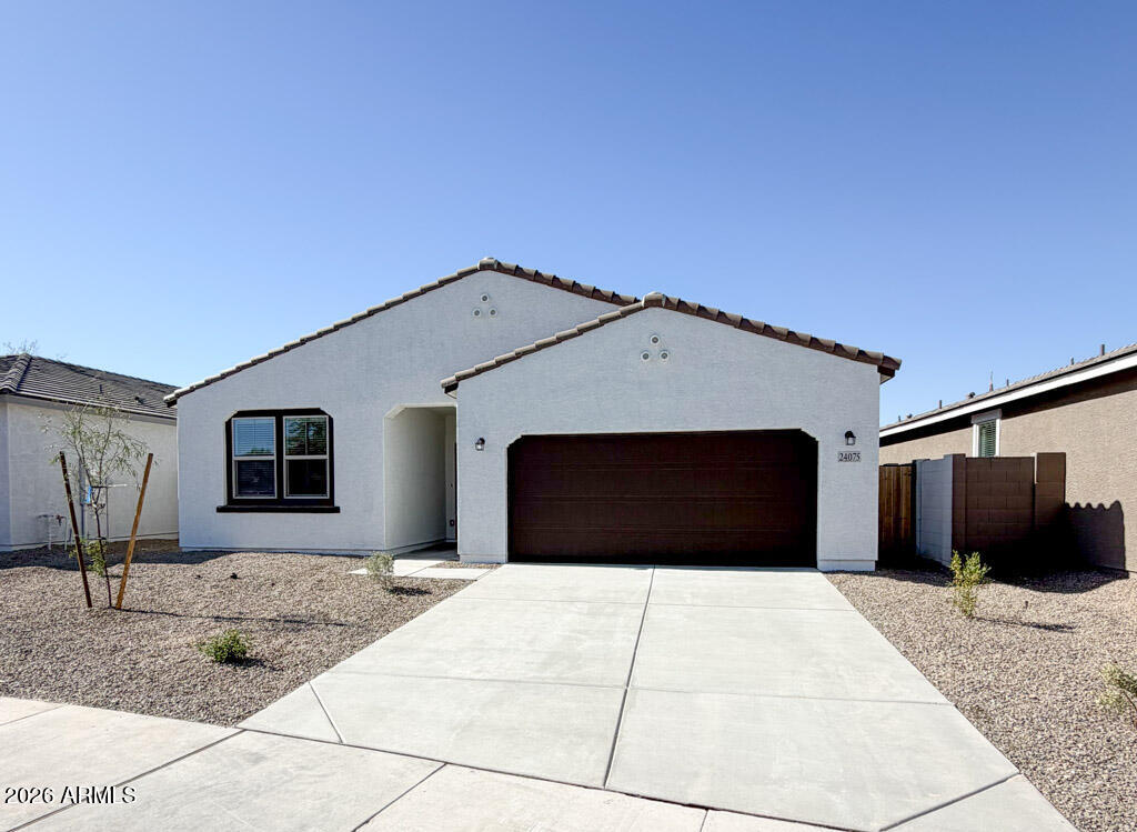 24075 W HUNTINGTON Drive
