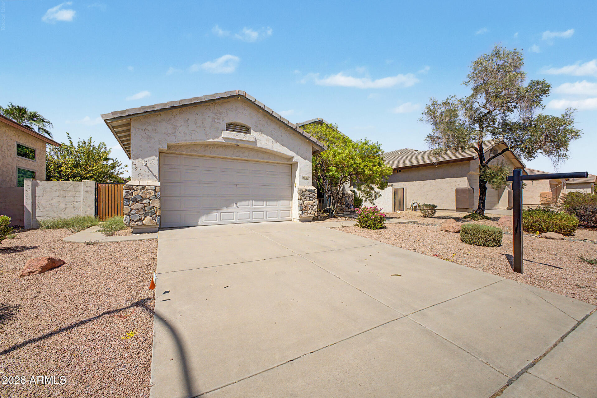 6526 W ORAIBI Drive