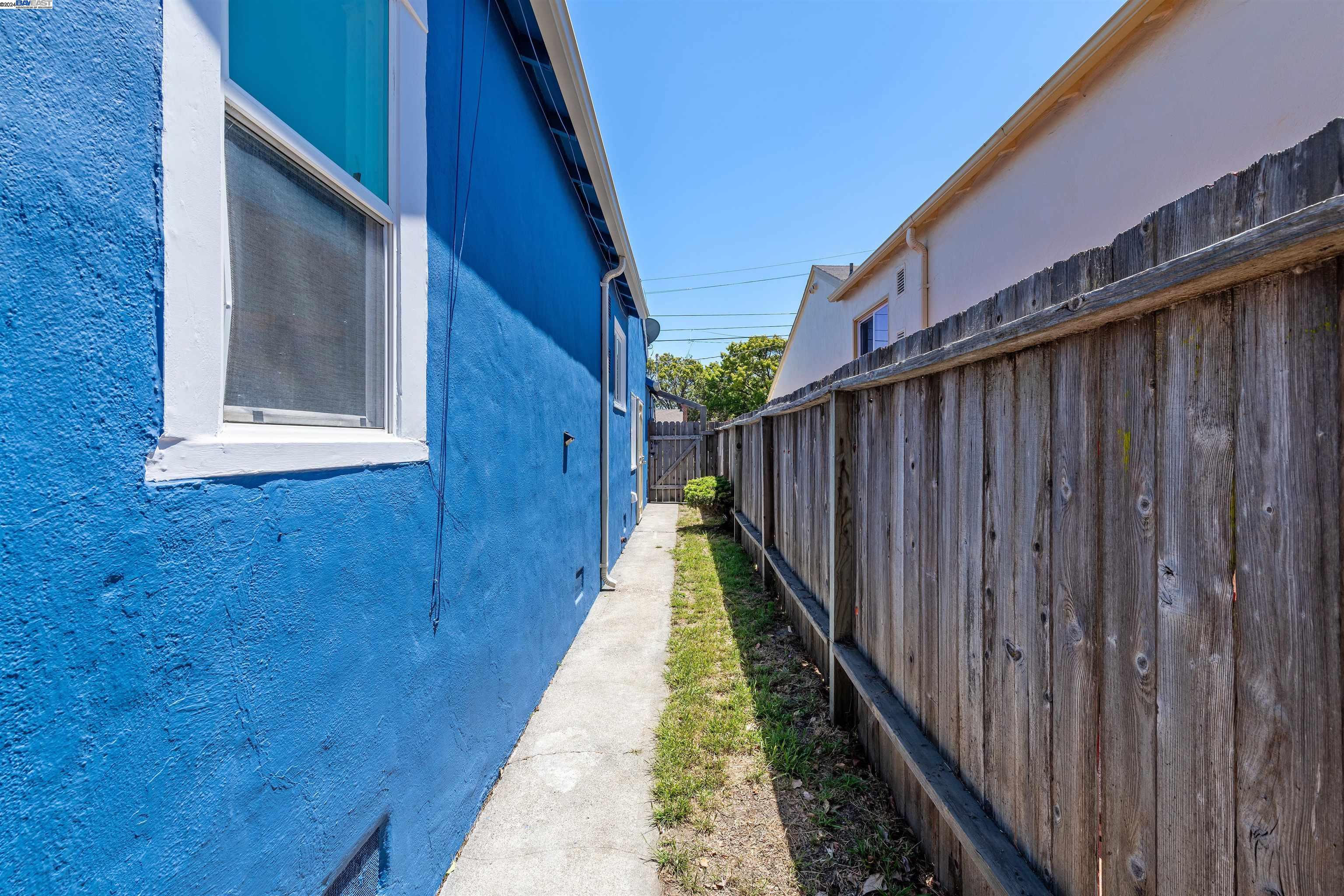 61 Murdock St