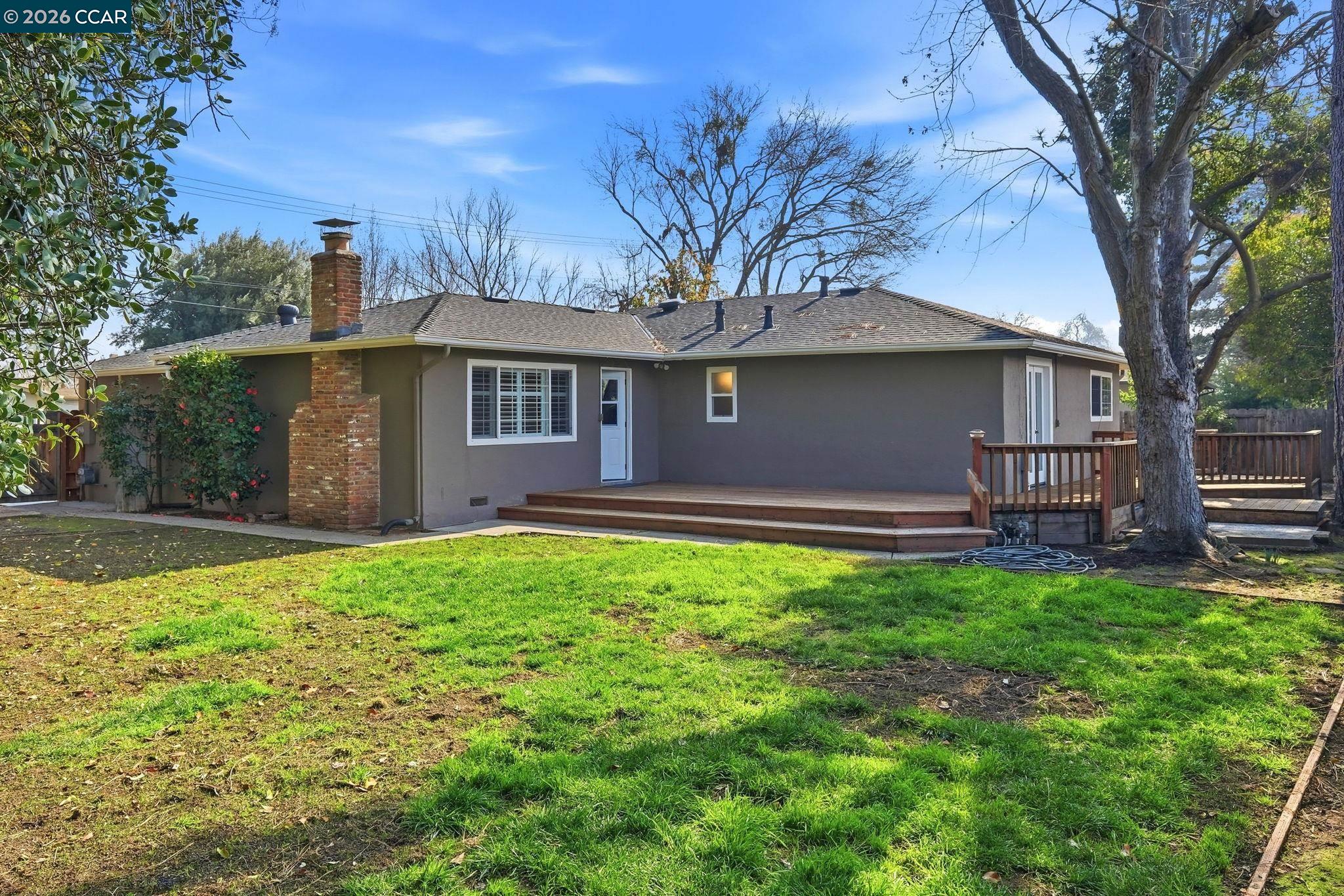 702 Ruth Dr