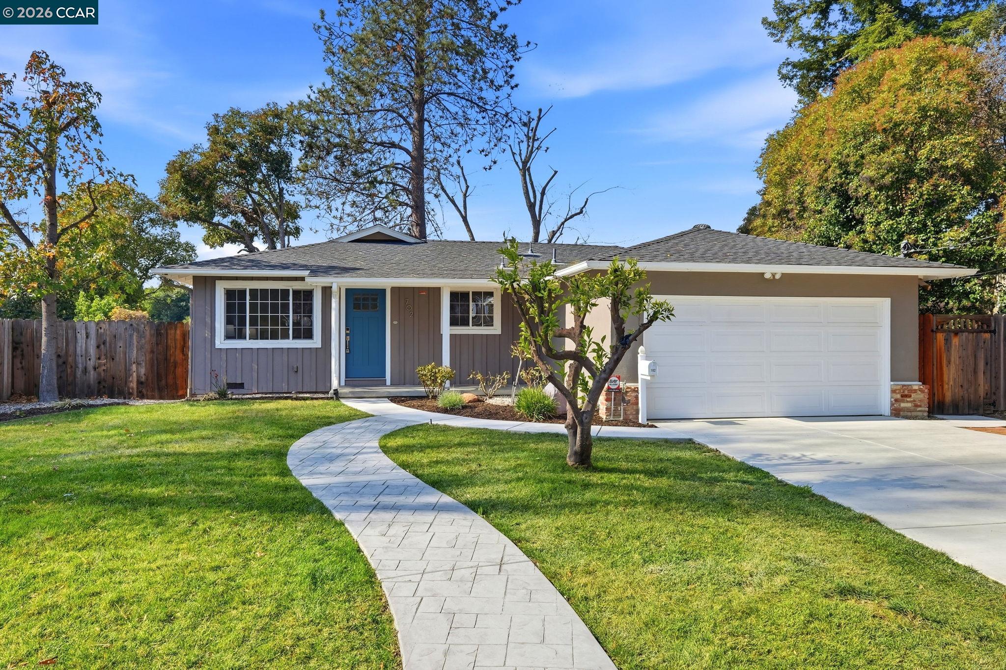 702 Ruth Dr
