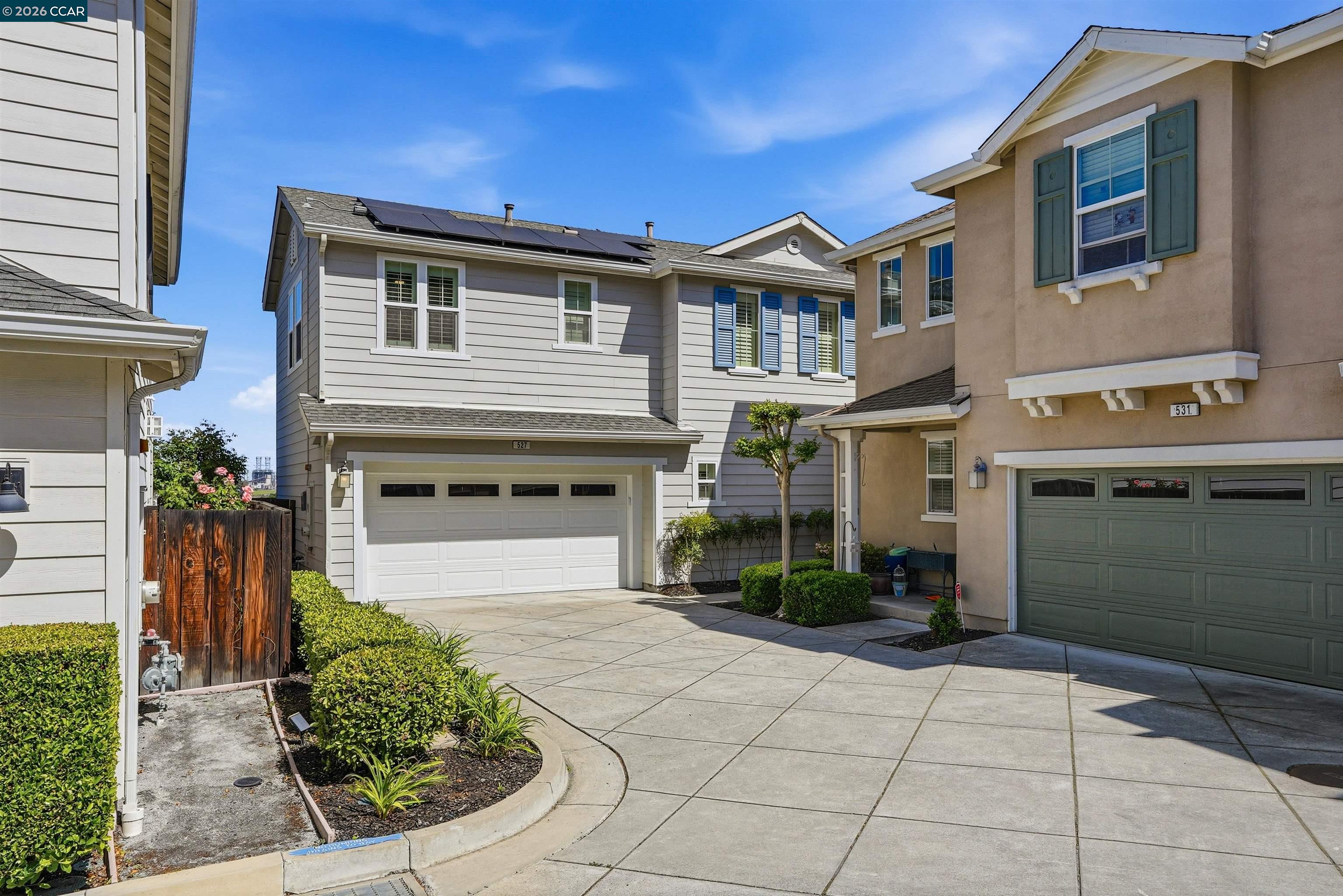 527 Falling Star Dr
