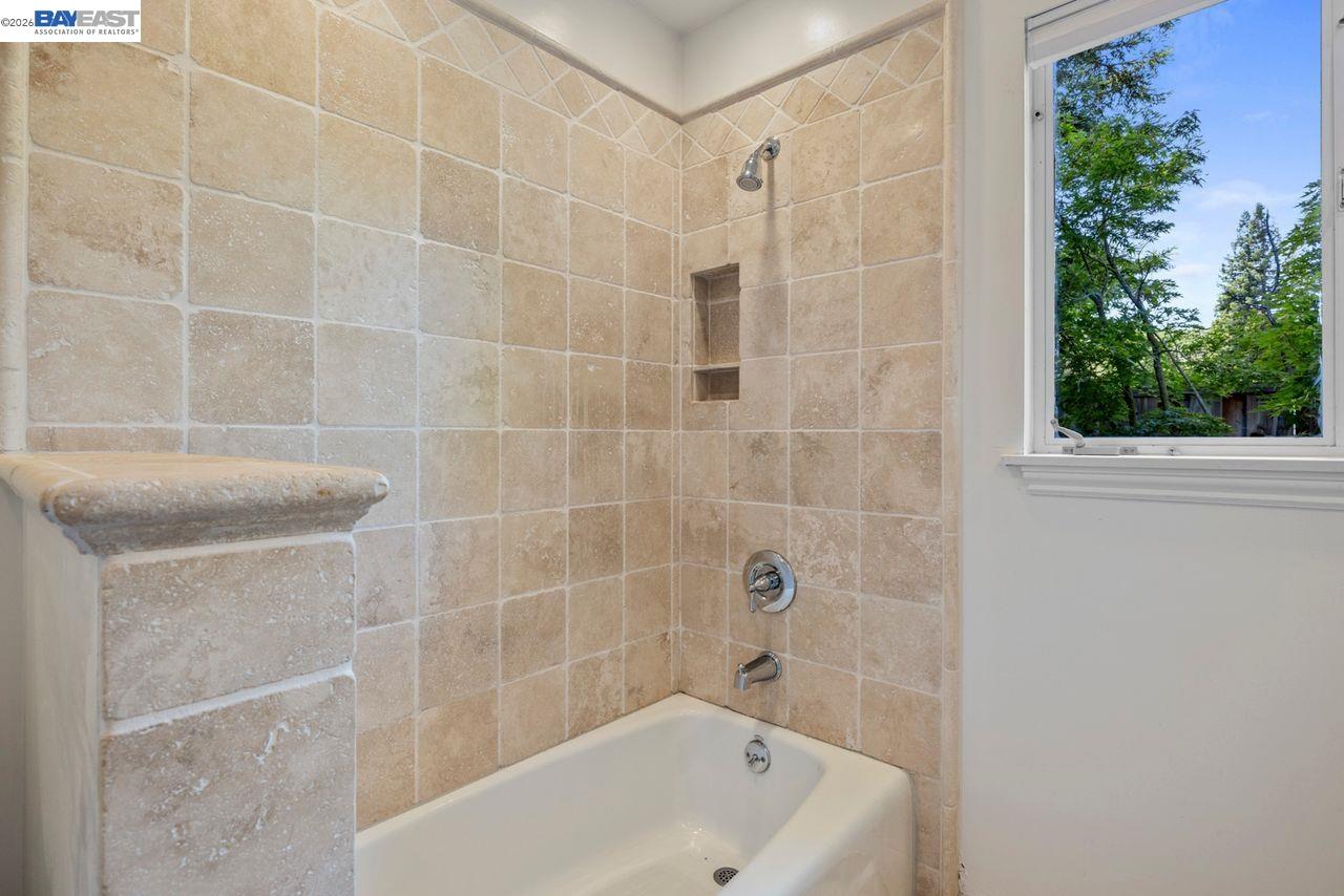 3207 Nogales