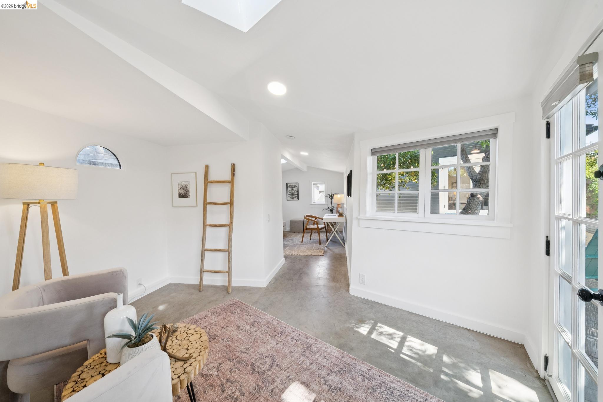 4117 G Penniman Ct