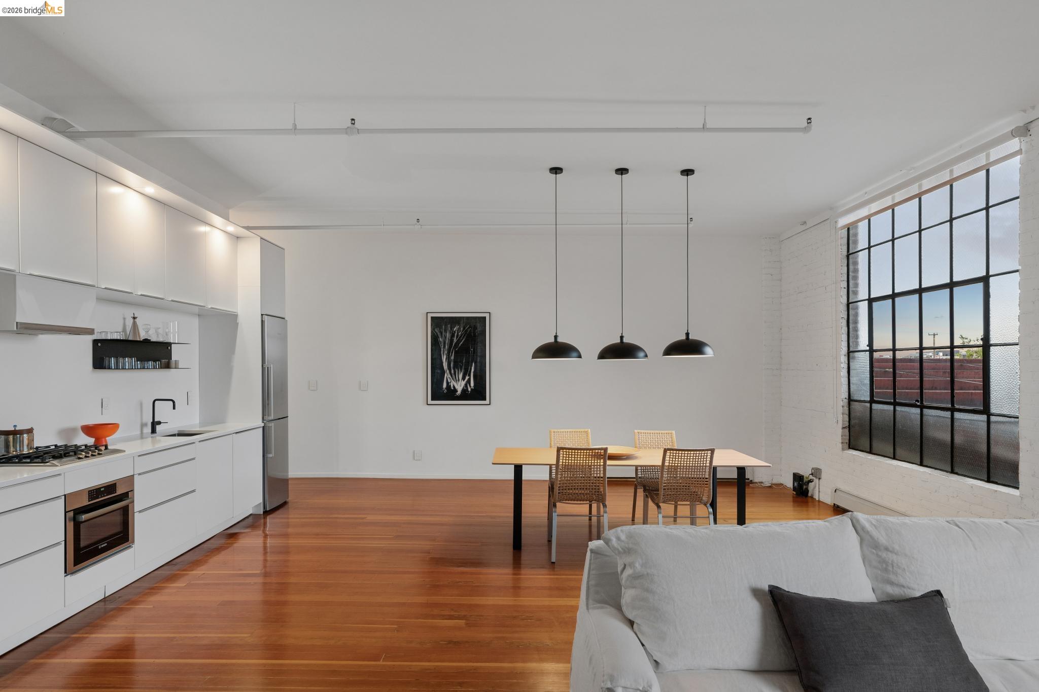 1018 4Th Ave # 204