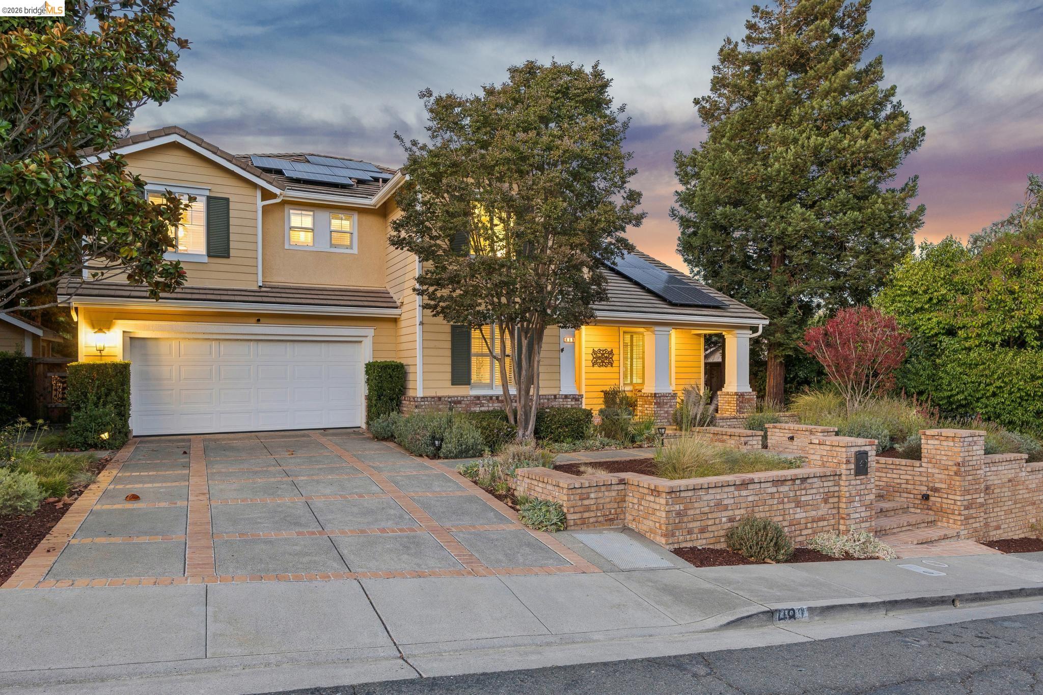 489 Gray Ct