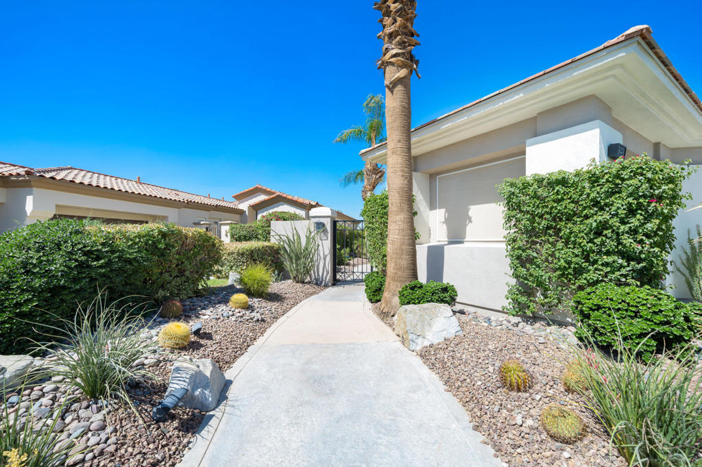 948 Mesa Grande Drive