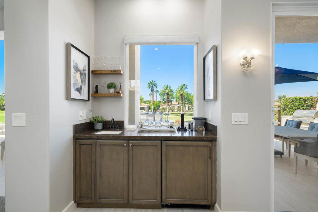 948 Mesa Grande Drive