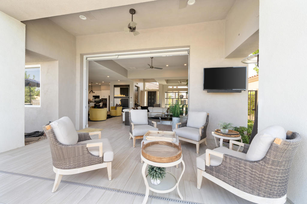 948 Mesa Grande Drive