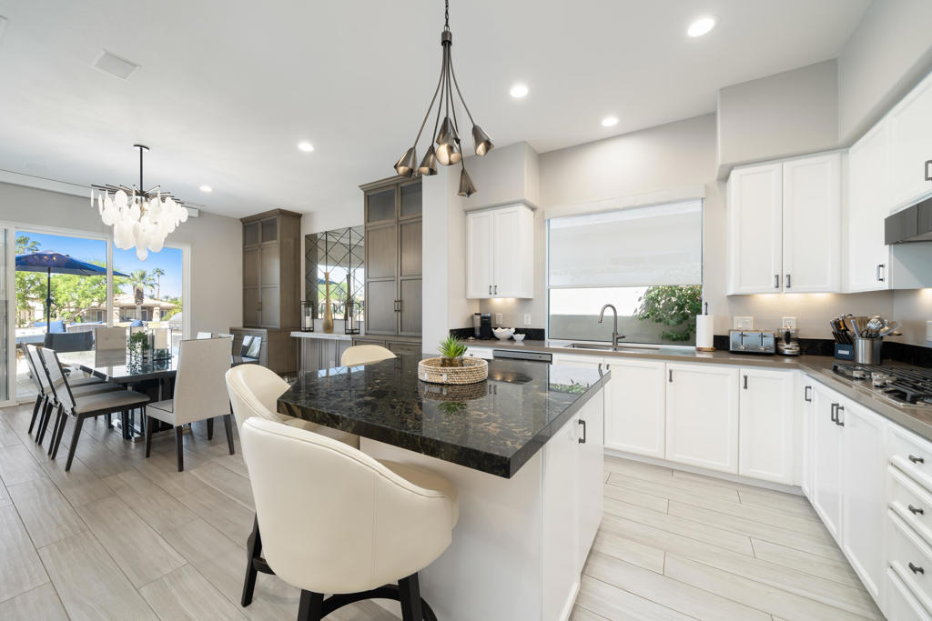 948 Mesa Grande Drive