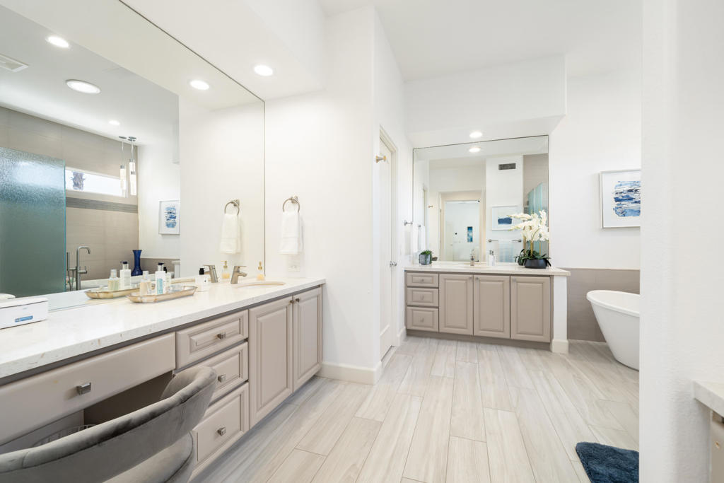 948 Mesa Grande Drive