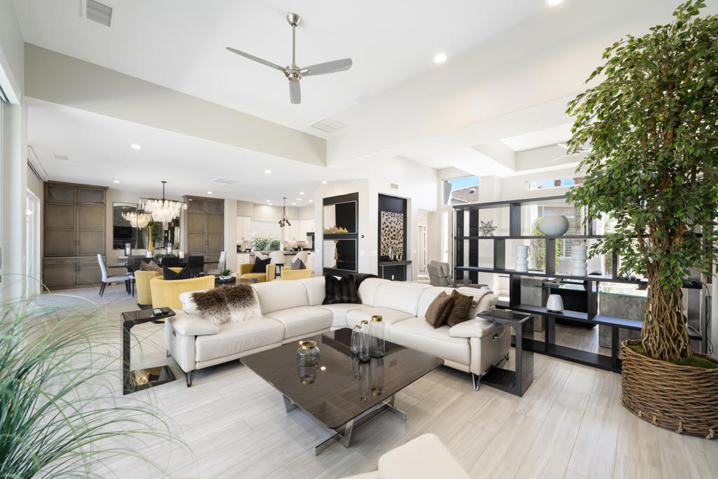 948 Mesa Grande Drive